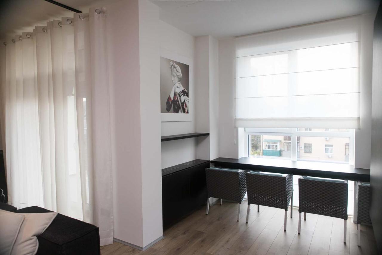 Stylish 1 Bedroom Studio Near Most City Dnipro Exteriör bild
