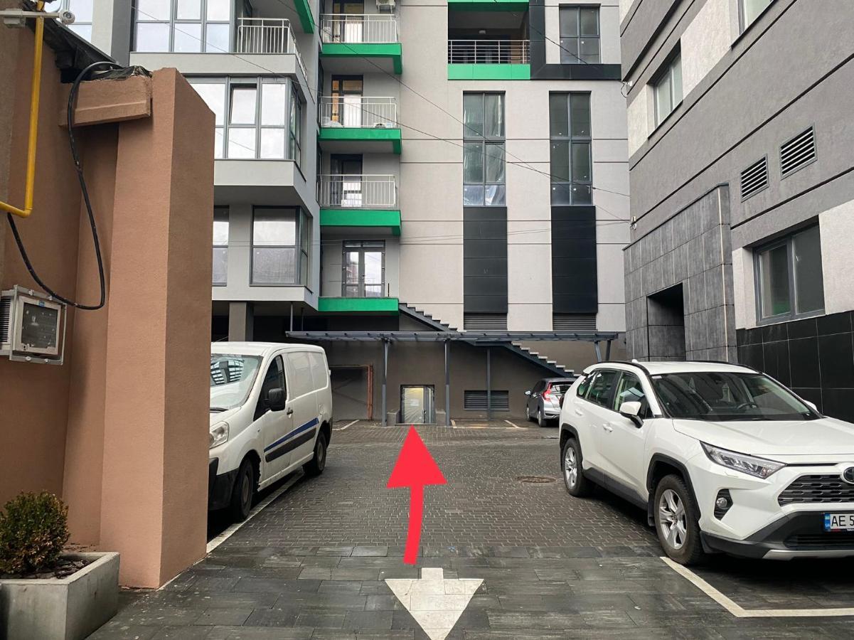 Stylish 1 Bedroom Studio Near Most City Dnipro Exteriör bild