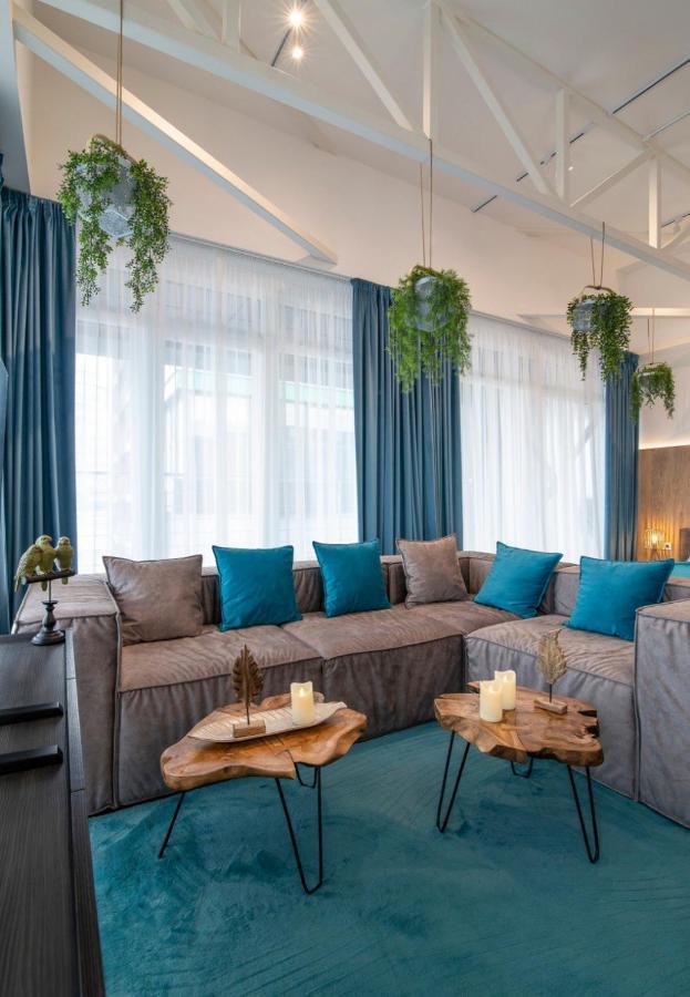 Stylish 1 Bedroom Studio Near Most City Dnipro Exteriör bild