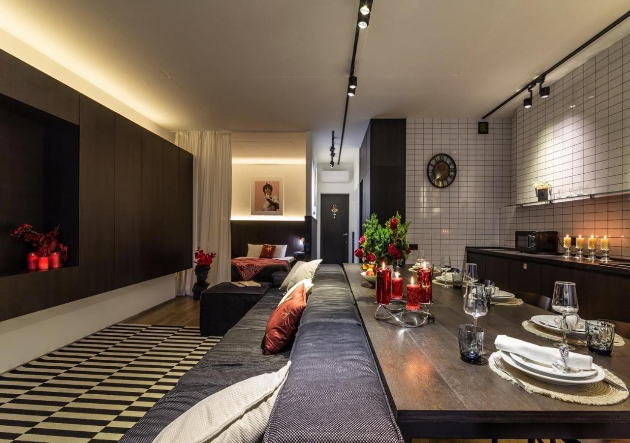 Stylish 1 Bedroom Studio Near Most City Dnipro Exteriör bild